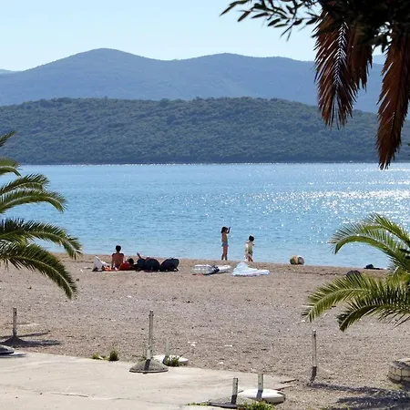 Family Friendly Seaside Duboka, Neretva Delta - Usce Neretve - 8813 Апартаменты