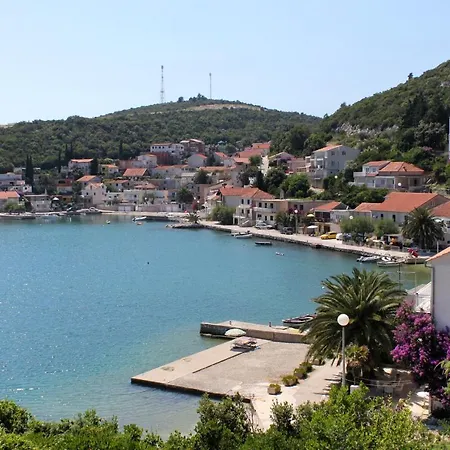 Family Friendly Seaside Duboka, Neretva Delta - Usce Neretve - 8813 Апартаменты *