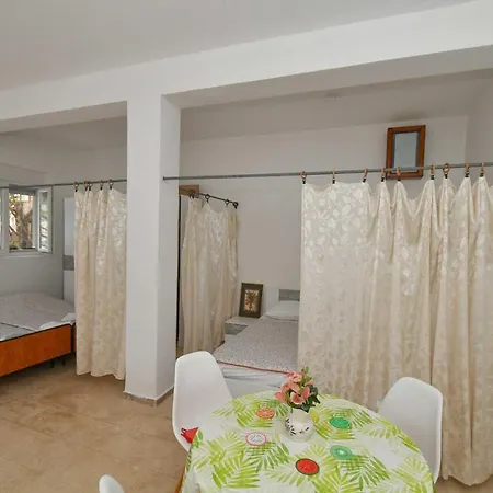 Family Friendly Seaside Duboka, Neretva Delta - Usce Neretve - 8813 아파트 *